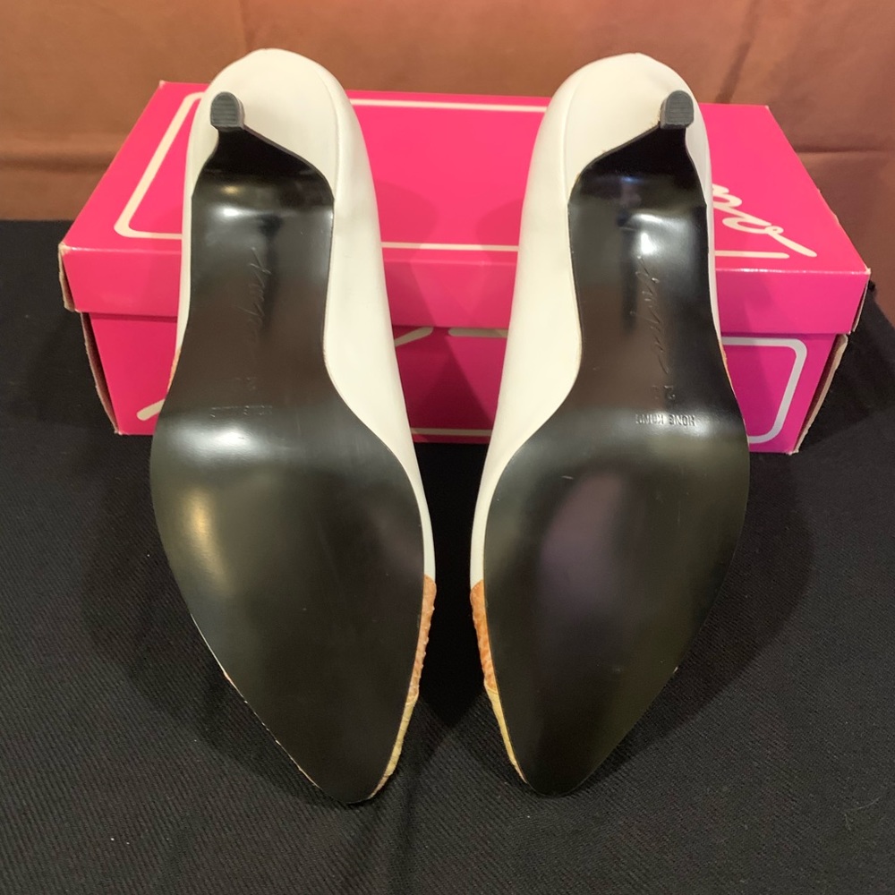 🛍BNIB🛍 Vintage Impo “Cascade” Style Heels - Picture 7 of 7